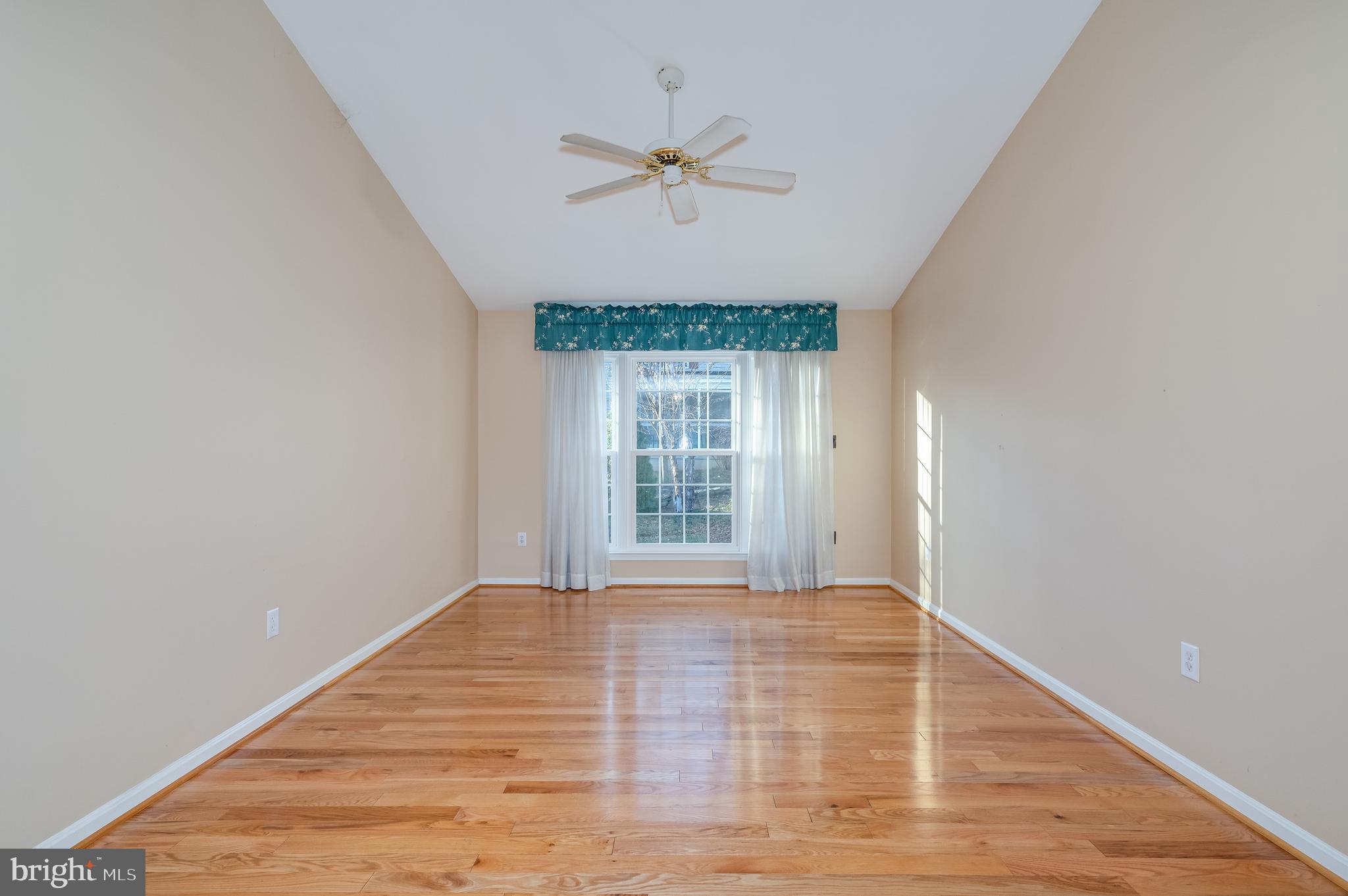 FOXCROFT MEADOWS - Residential