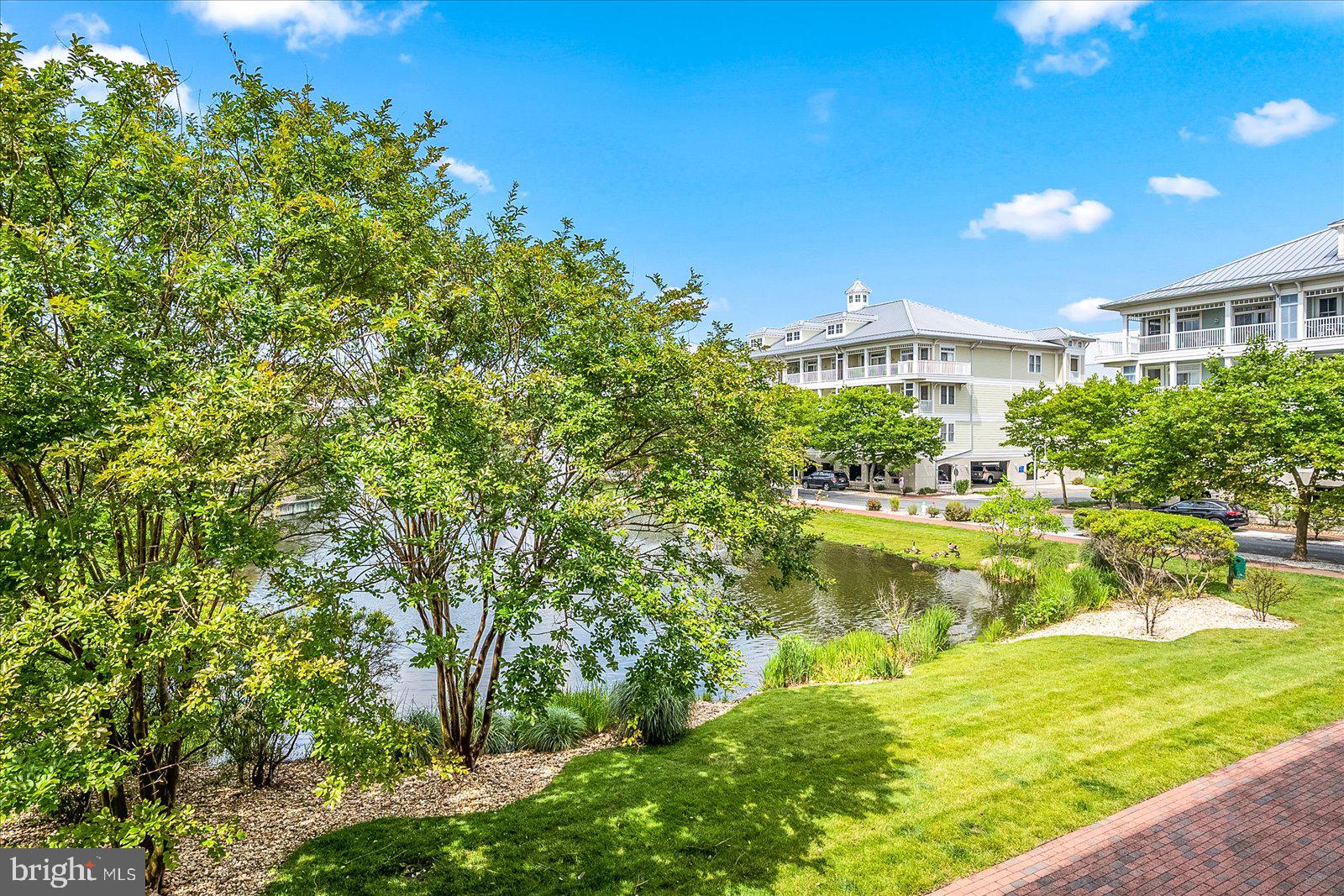 SUNSET ISLAND - Residential