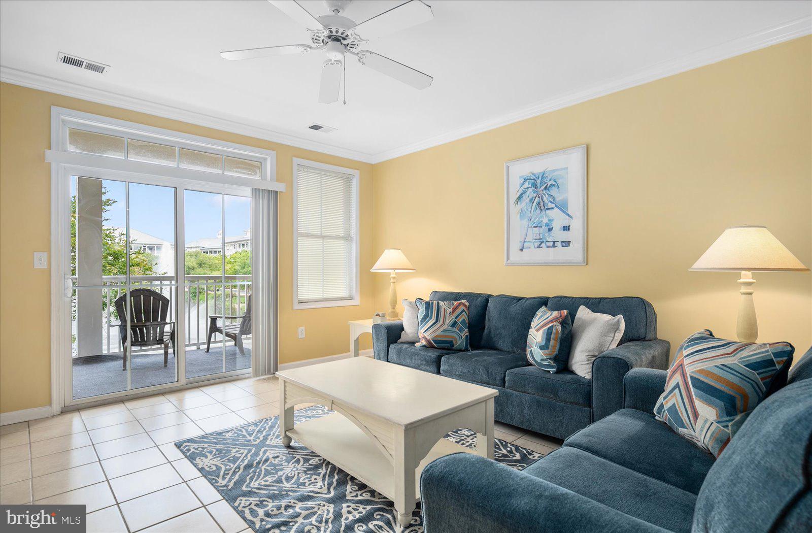 SUNSET ISLAND - Residential