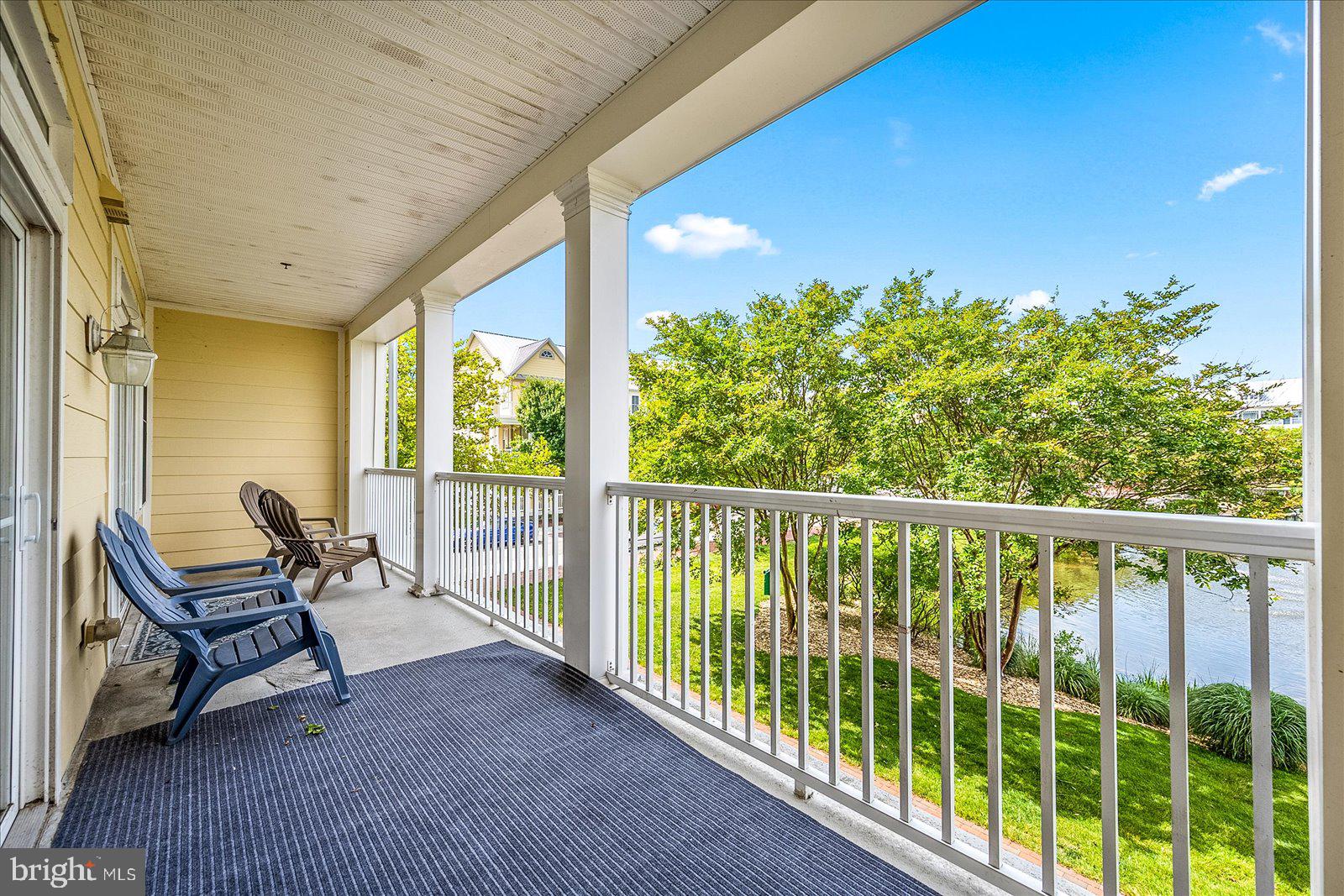 SUNSET ISLAND - Residential