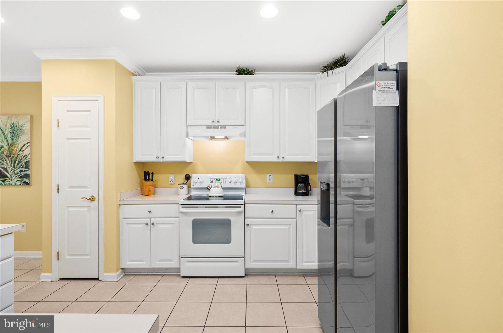 SUNSET ISLAND - Residential