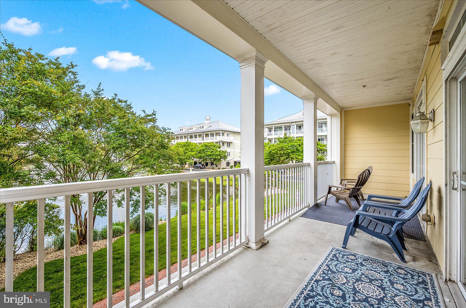 SUNSET ISLAND - Residential