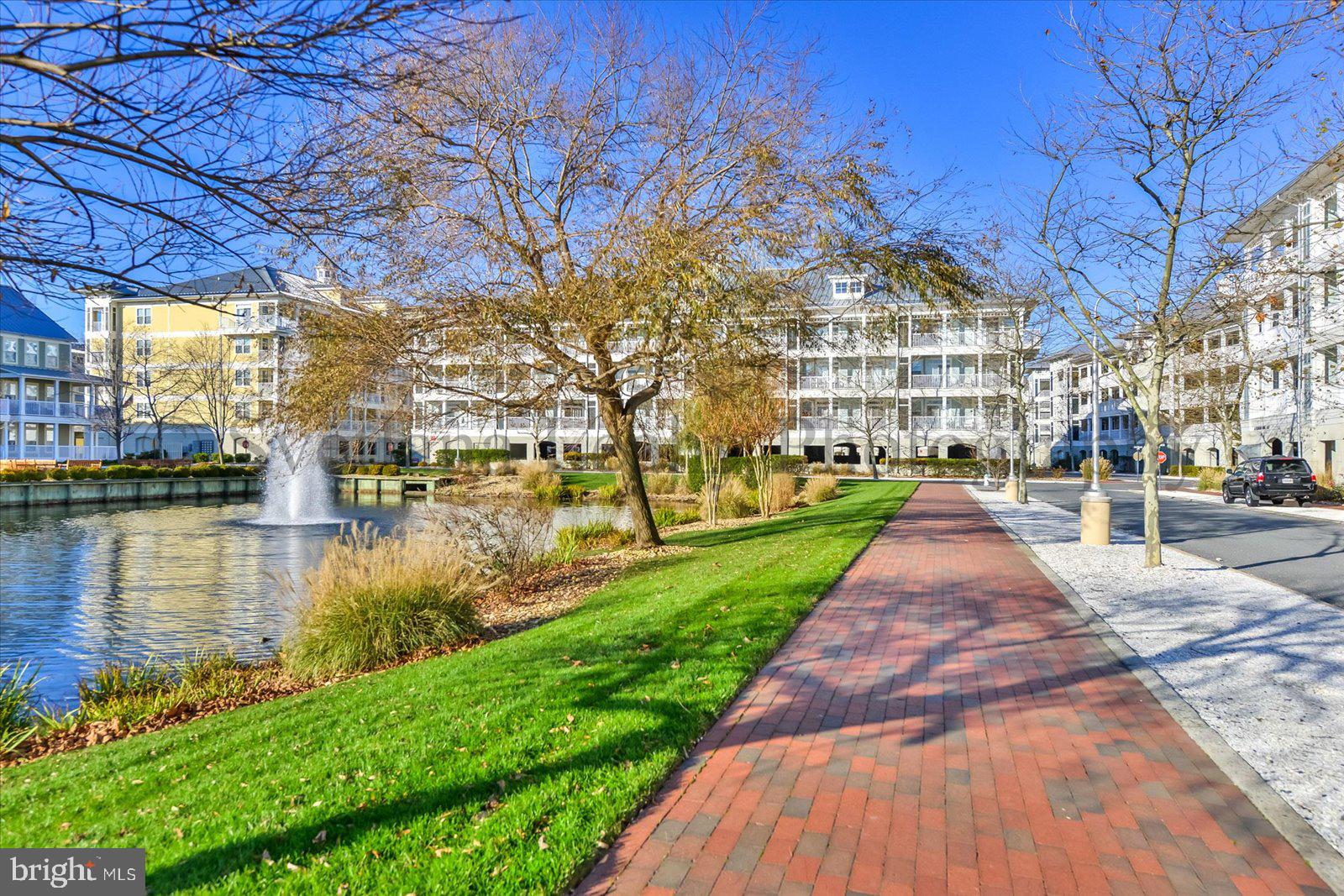 SUNSET ISLAND - Residential