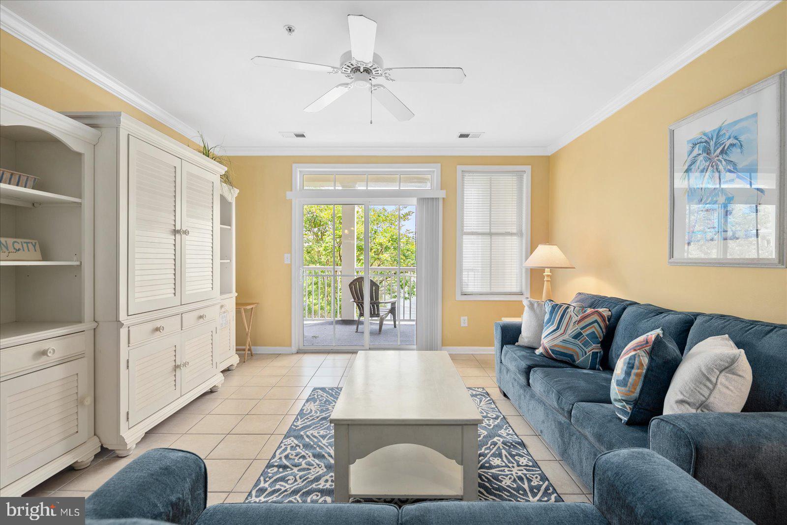 SUNSET ISLAND - Residential