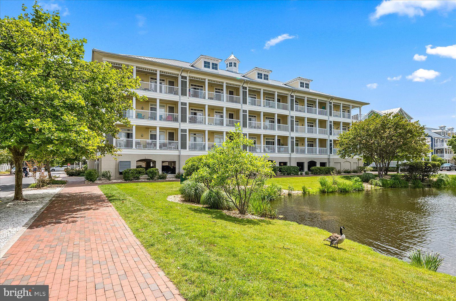 SUNSET ISLAND - Residential