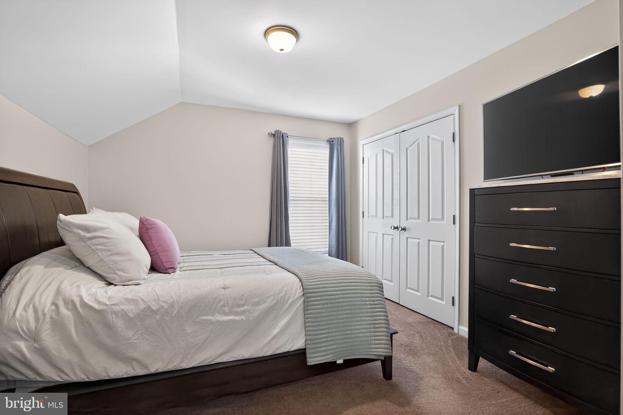 LONG BAR HARBOR - Residential