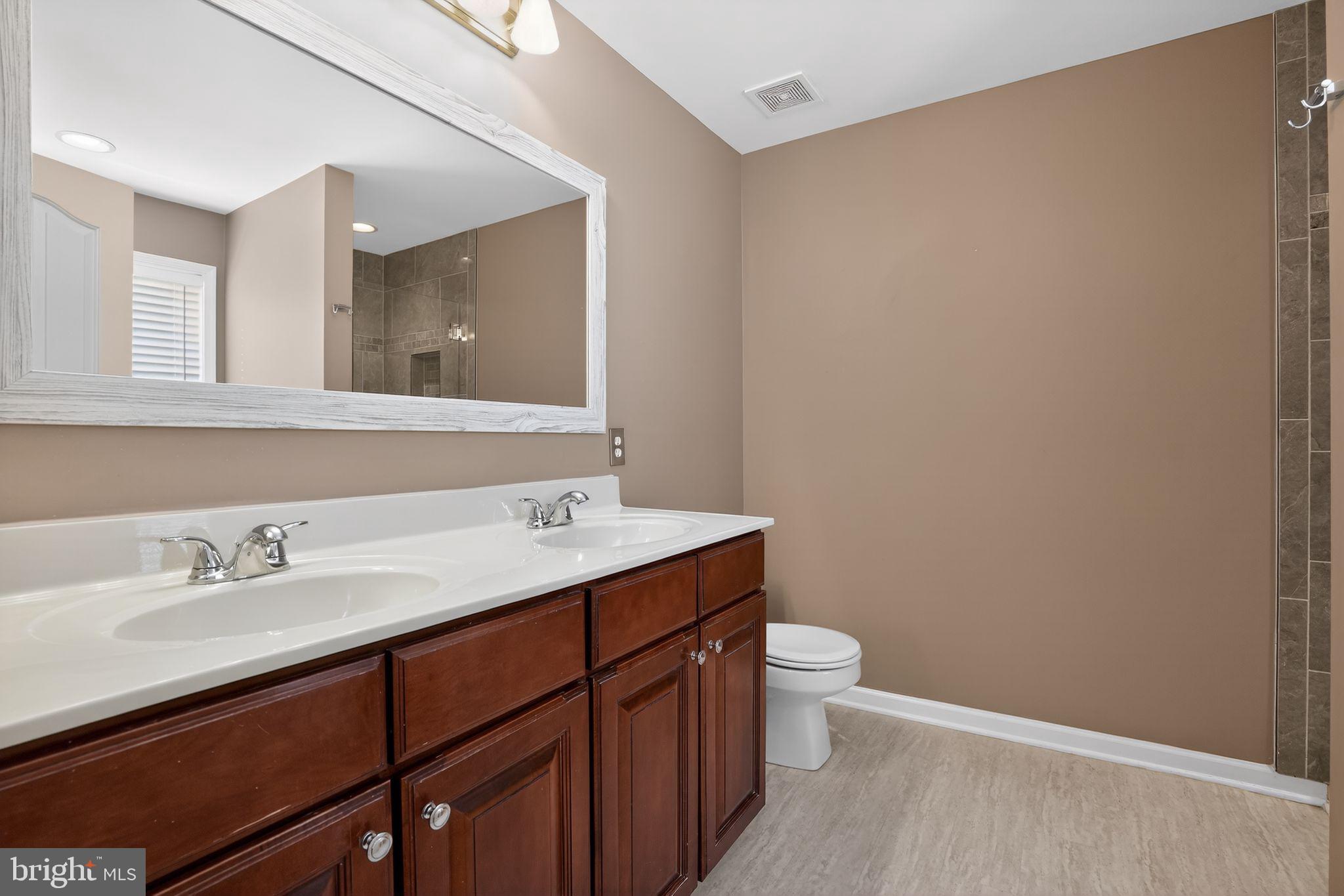 LONG BAR HARBOR - Residential