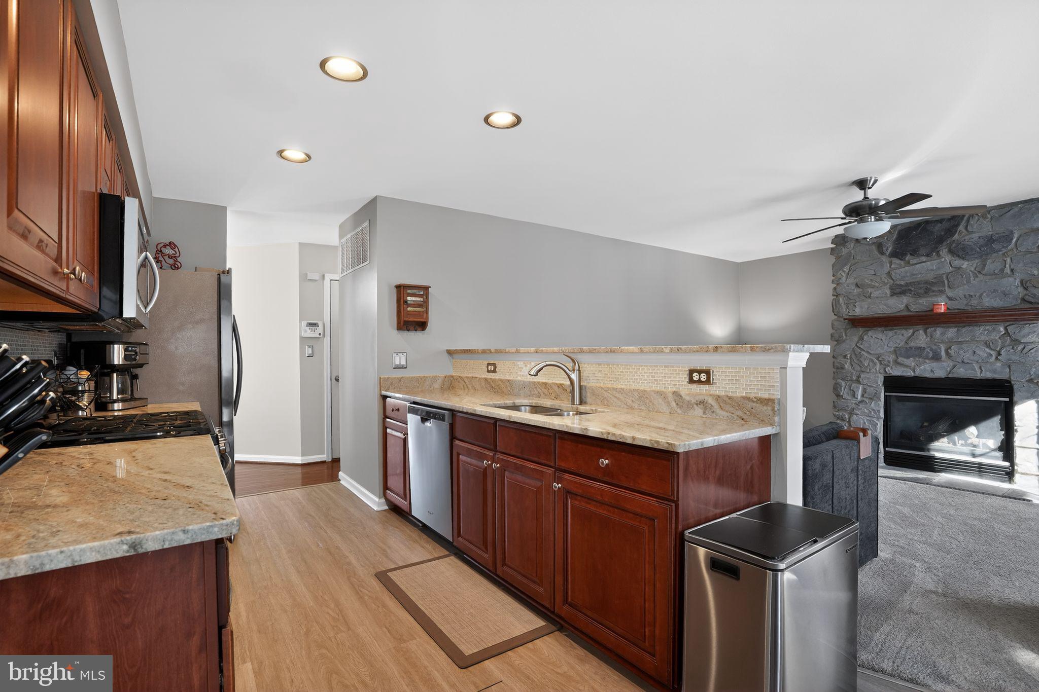 LONG BAR HARBOR - Residential