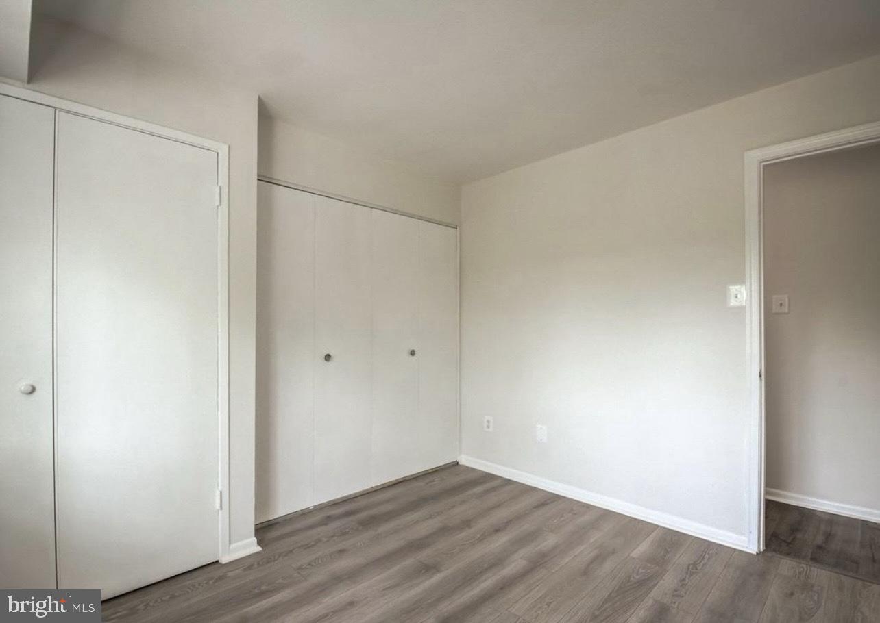 SUMMERTREE CONDO APTS - Residential Lease