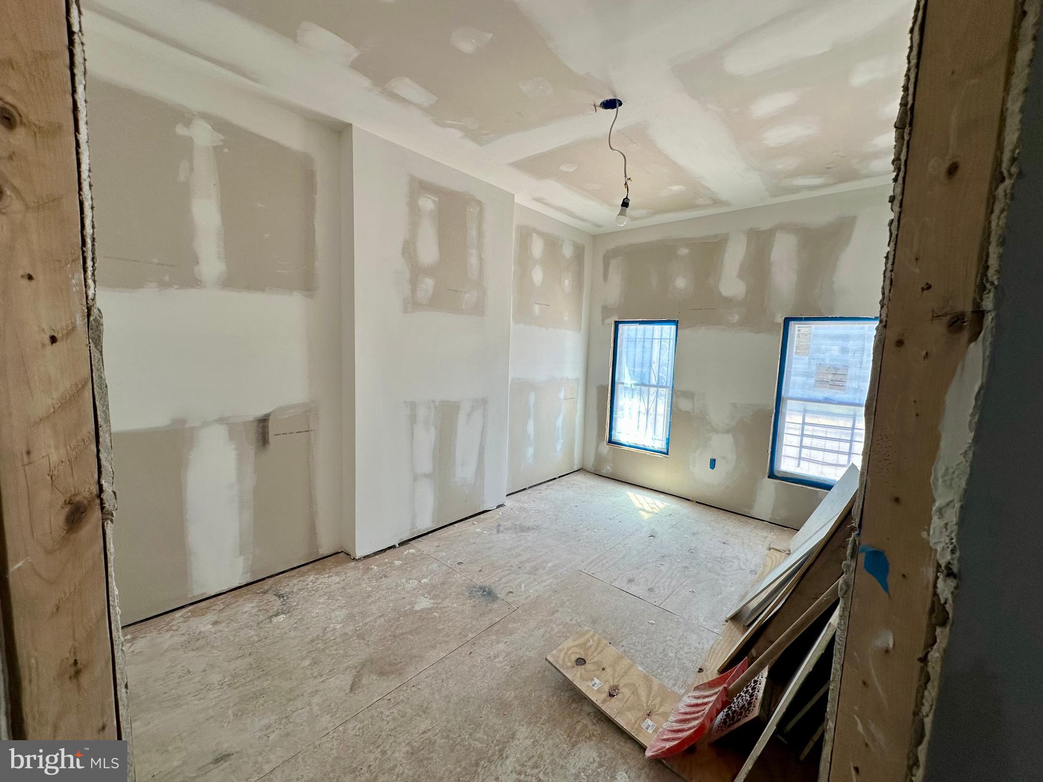 EASTERWOOD - Residential