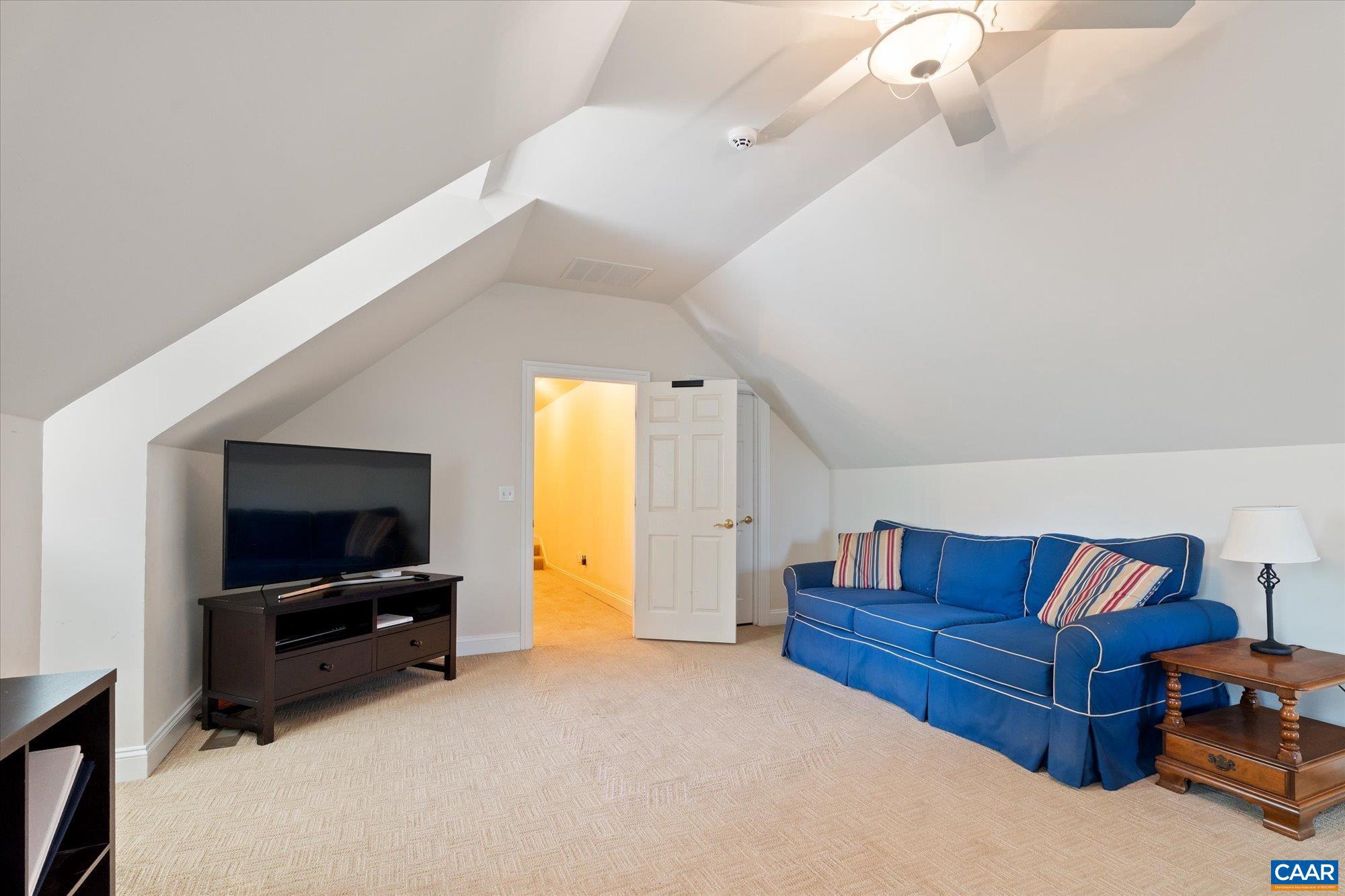 THE ROCKS - Residential