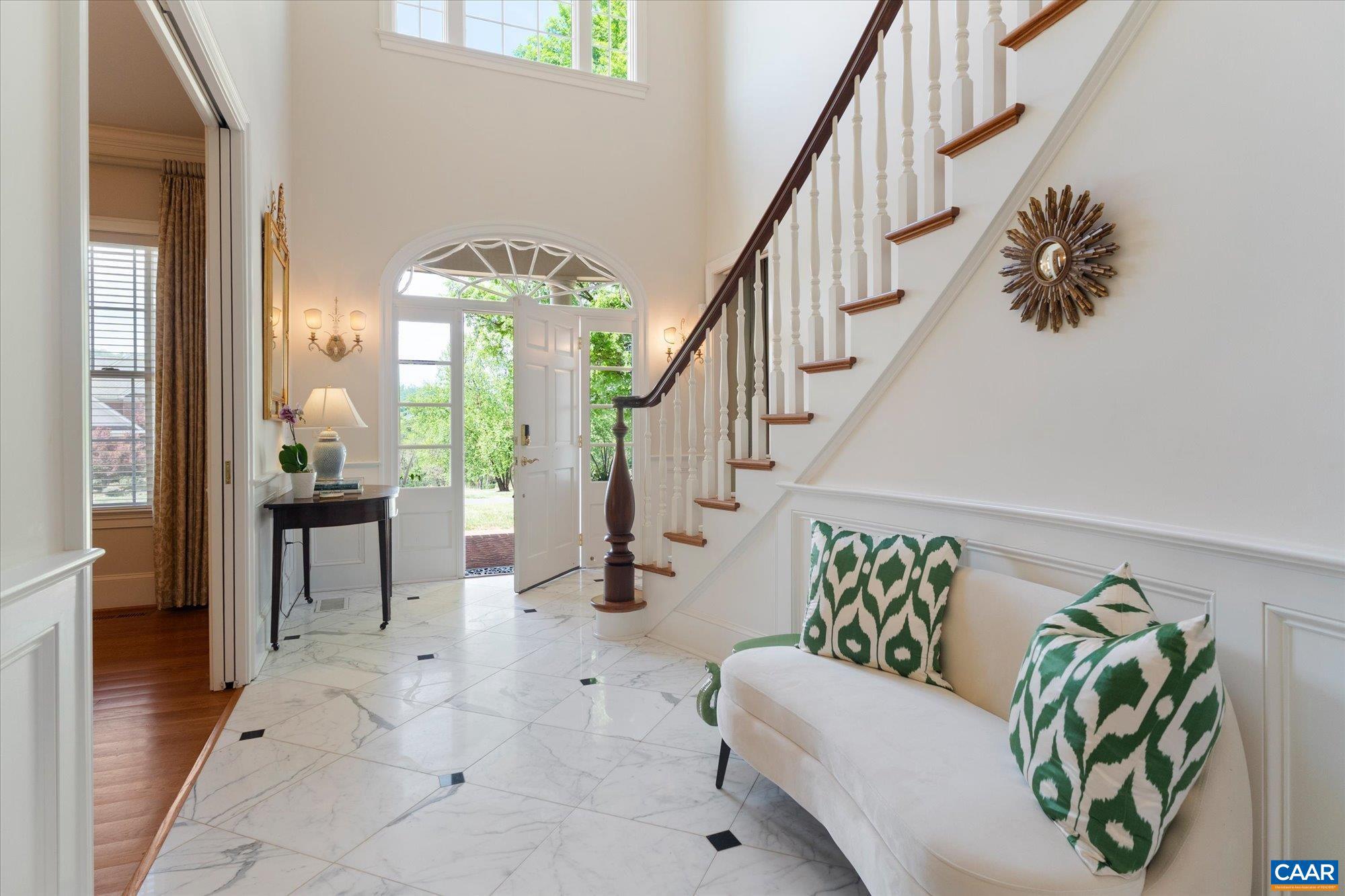 THE ROCKS - Residential