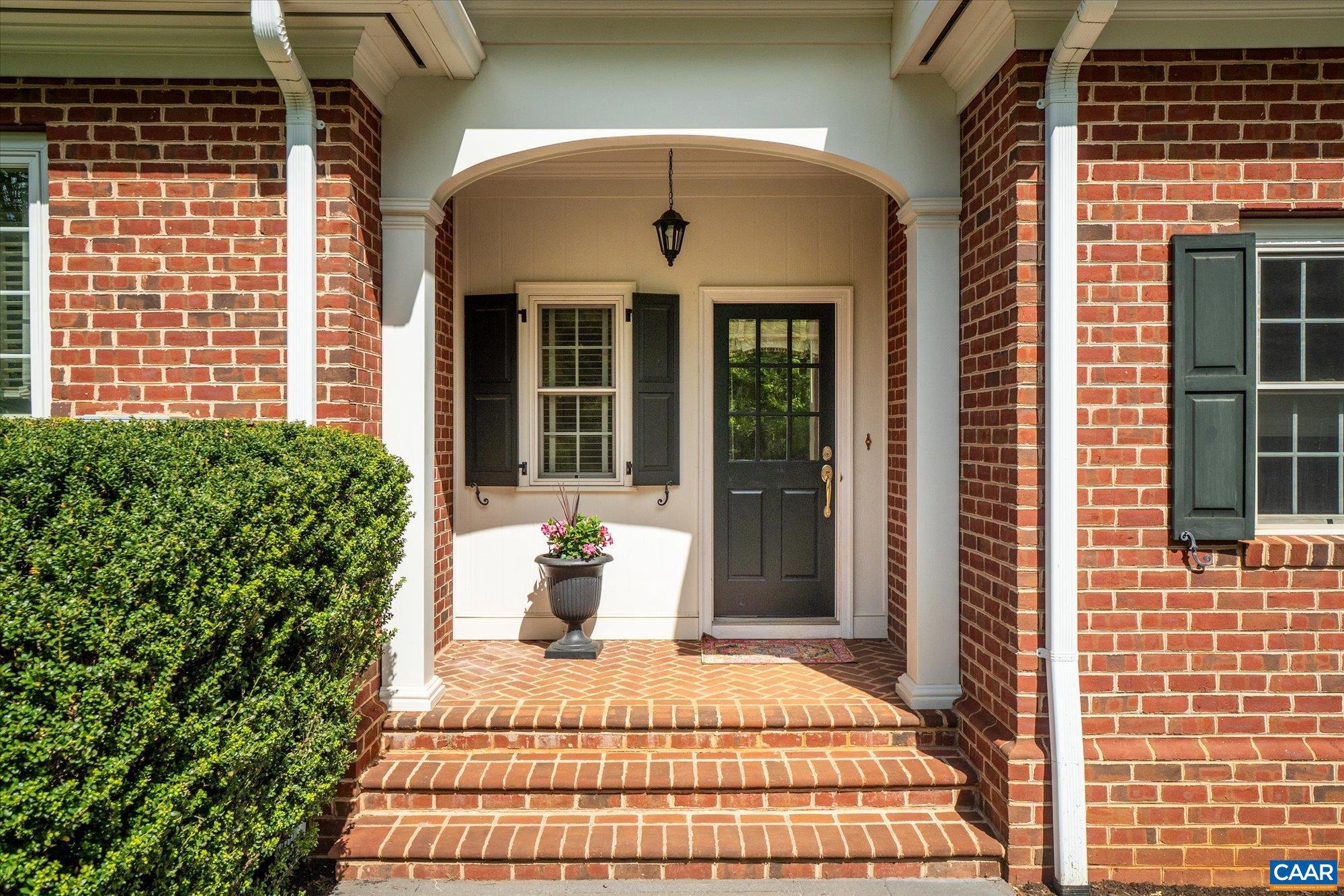 THE ROCKS - Residential