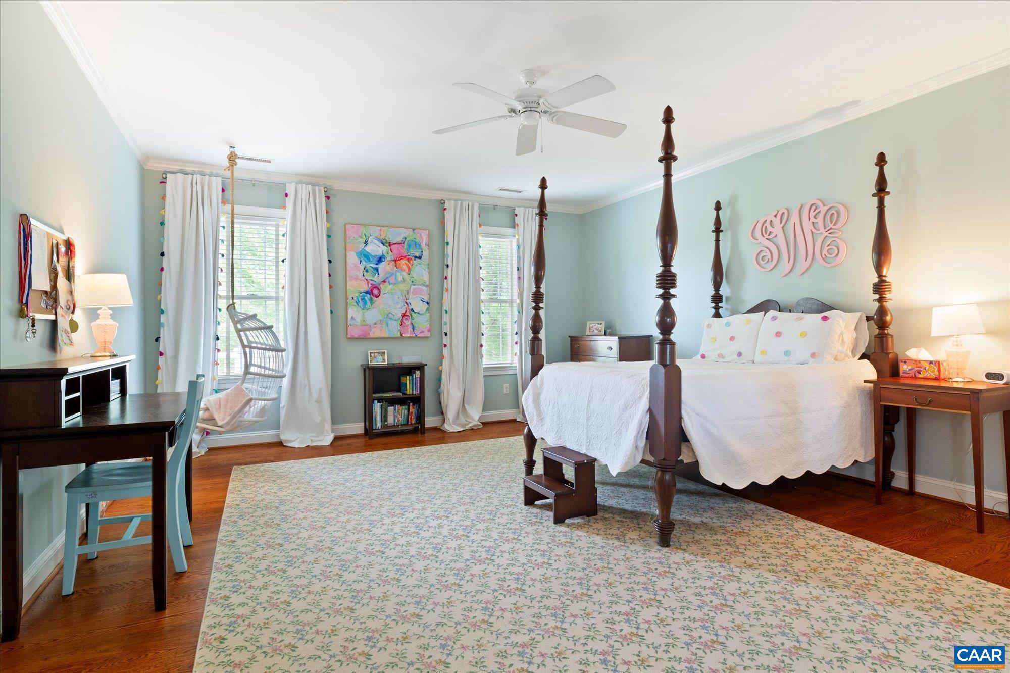 THE ROCKS - Residential