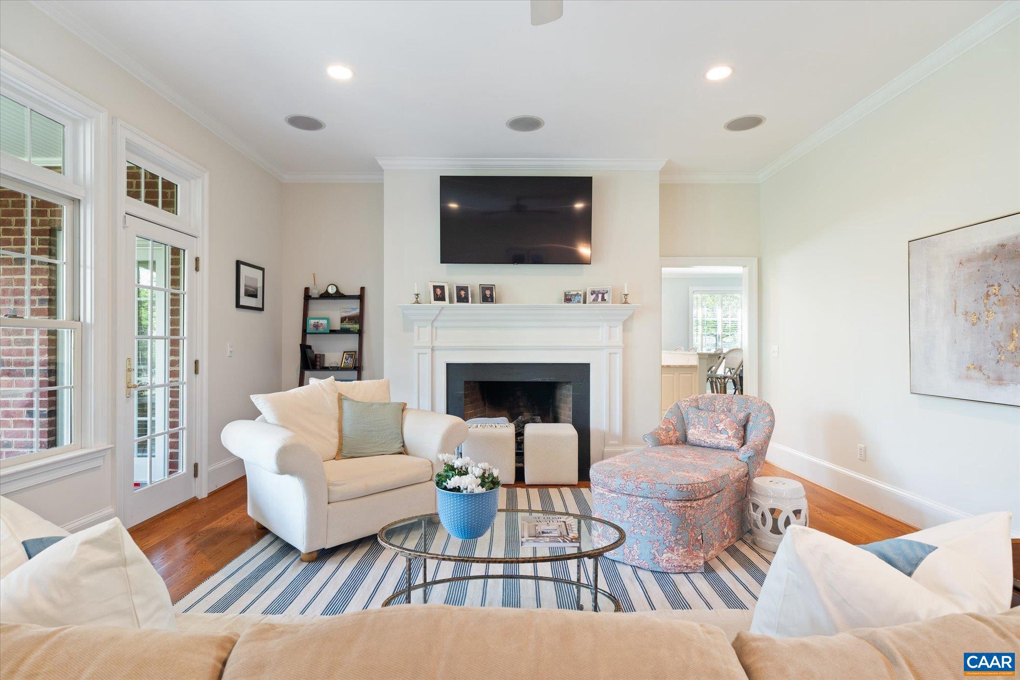 THE ROCKS - Residential