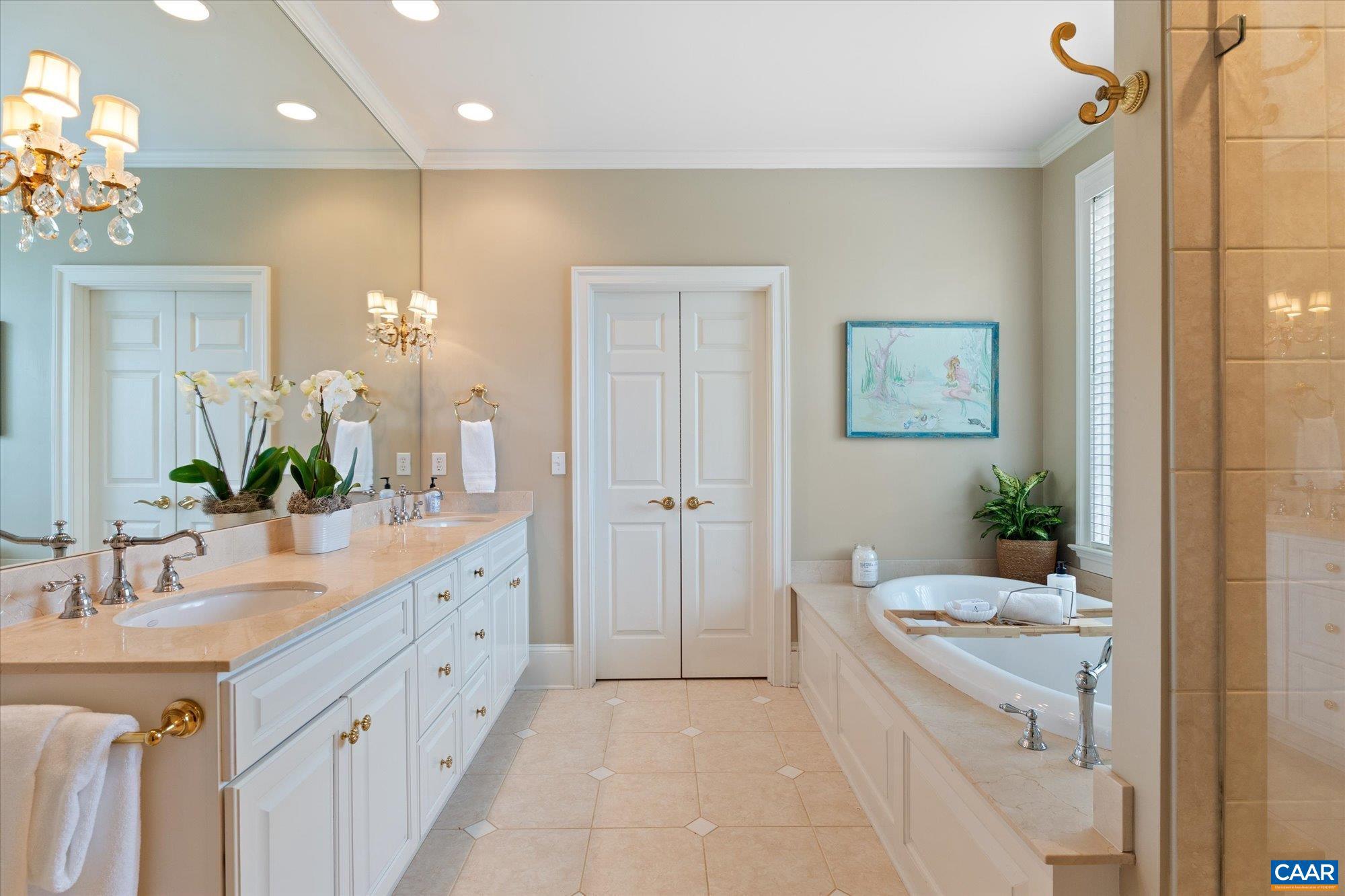 THE ROCKS - Residential