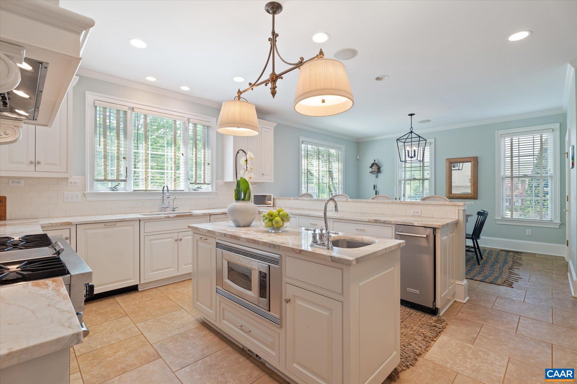 THE ROCKS - Residential