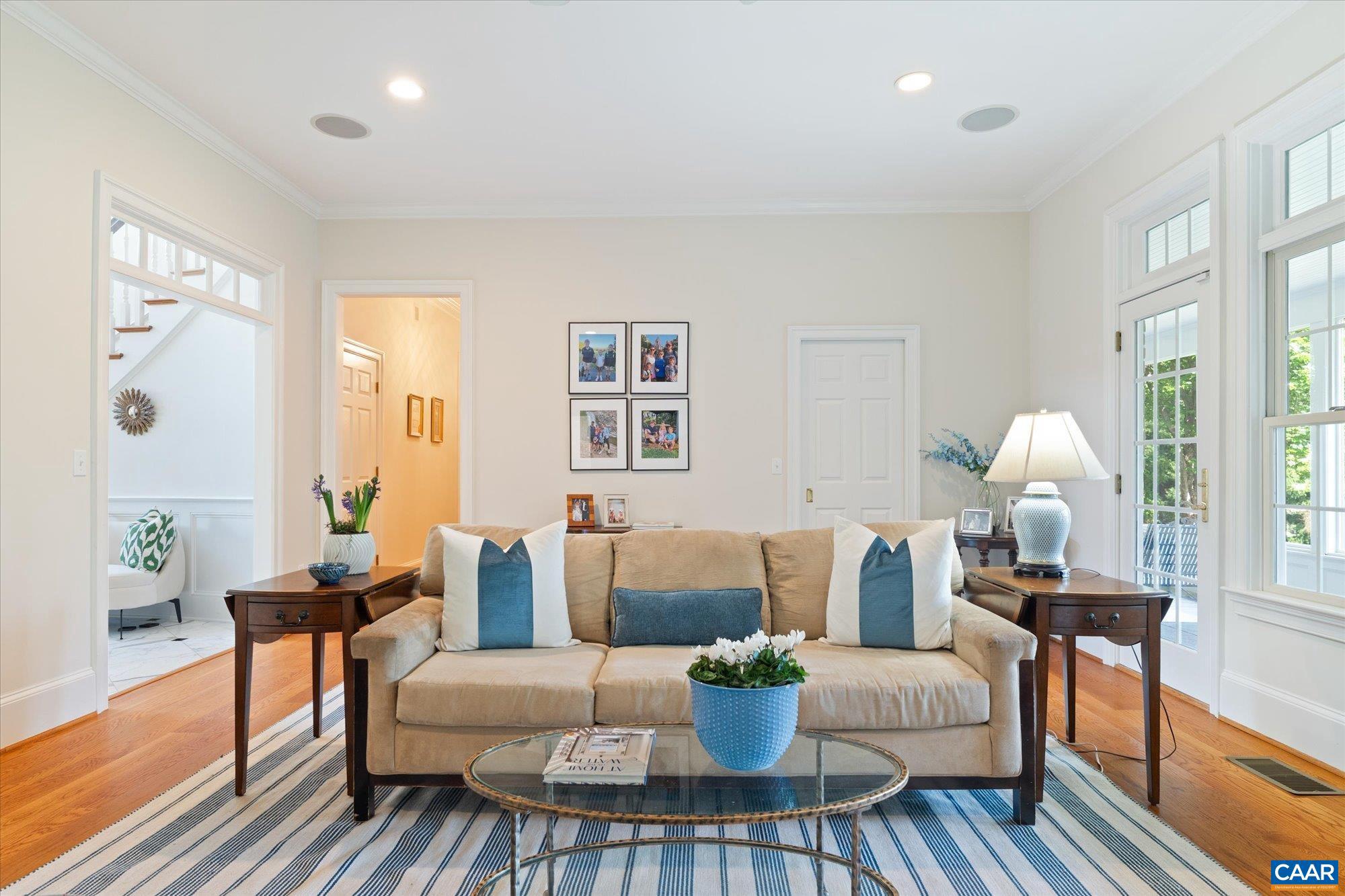 THE ROCKS - Residential