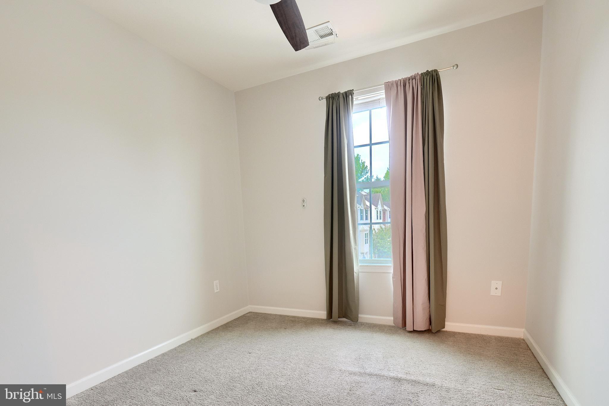 HAMMONDS OVERLOOK - Residential