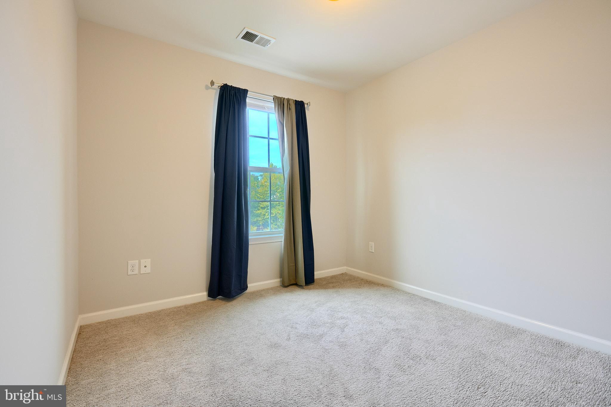 HAMMONDS OVERLOOK - Residential