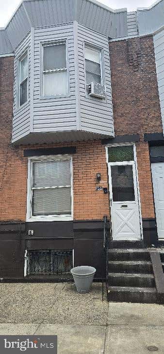 Townhouse For Sale - 2052 Mercy Street<br/> PHILADELPHIA, PA 19145