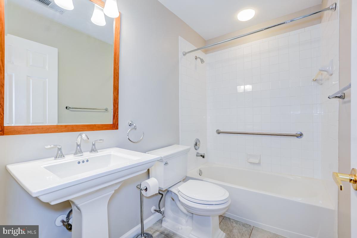 HERITAGE HUNT - Residential