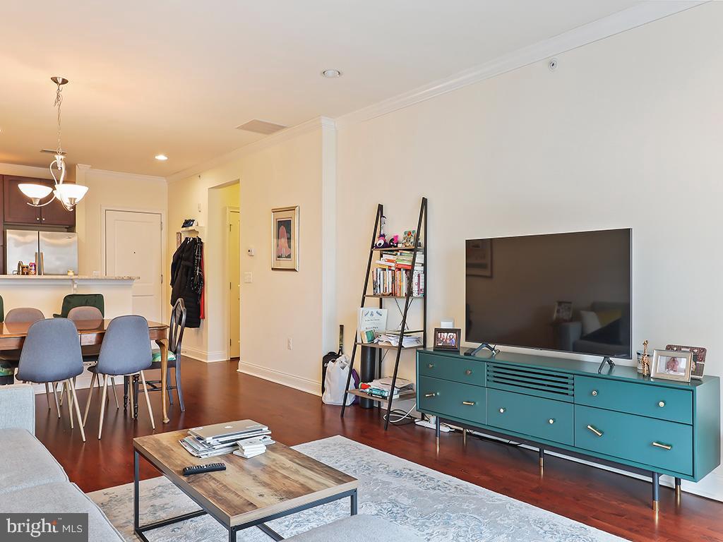 NAVAL SQUARE - Residential