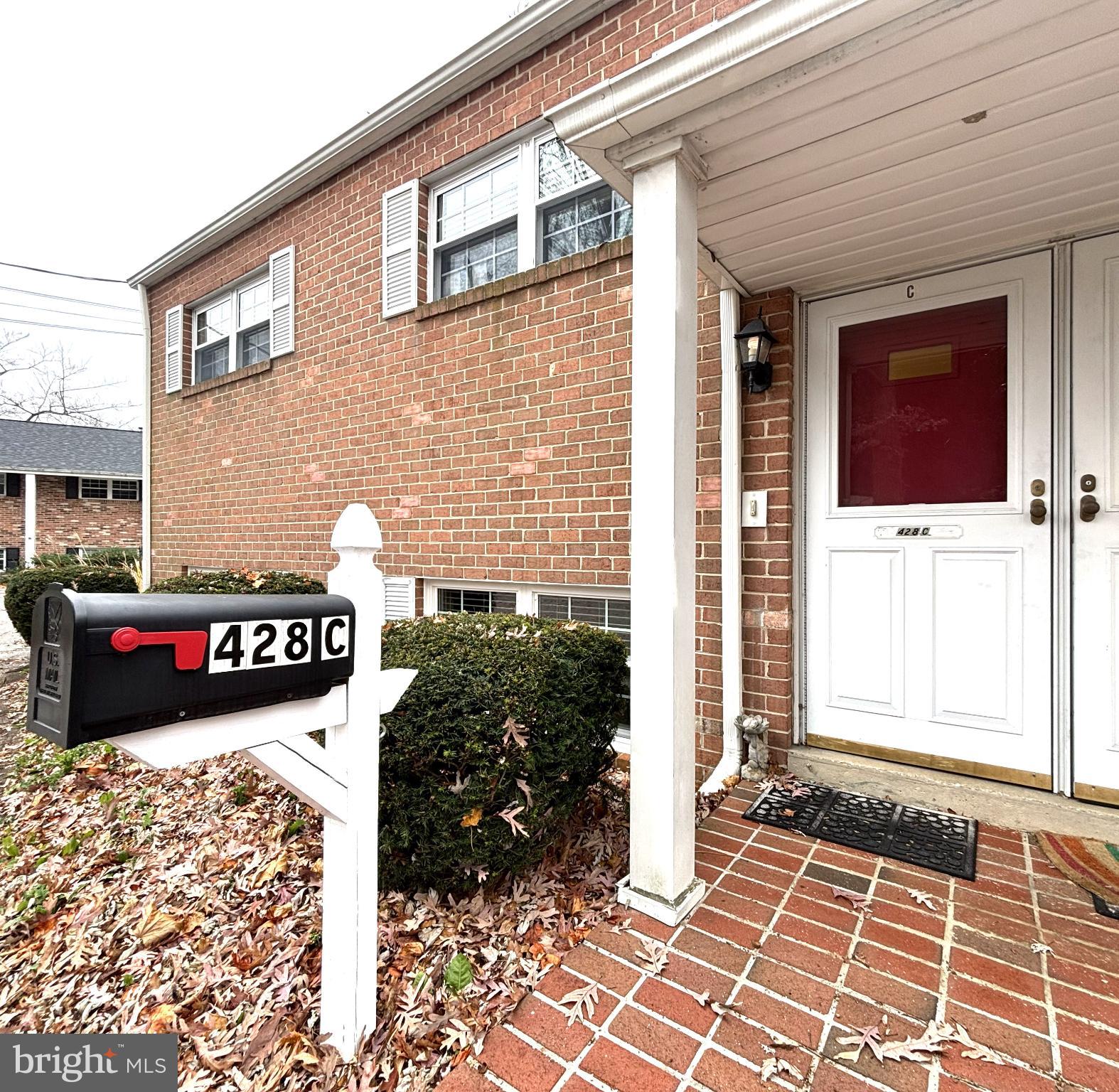 428 MONTEMAR AVENUE C