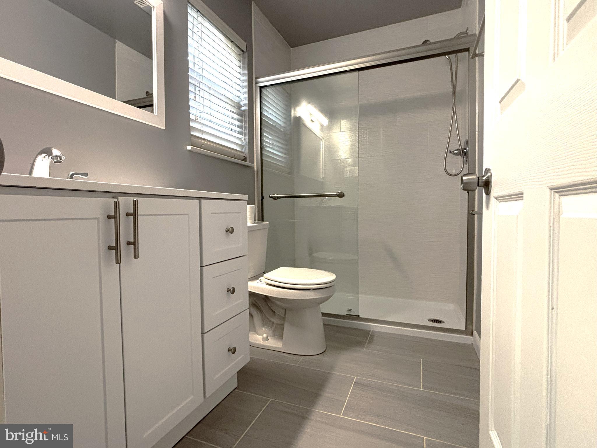 428 MONTEMAR AVENUE C