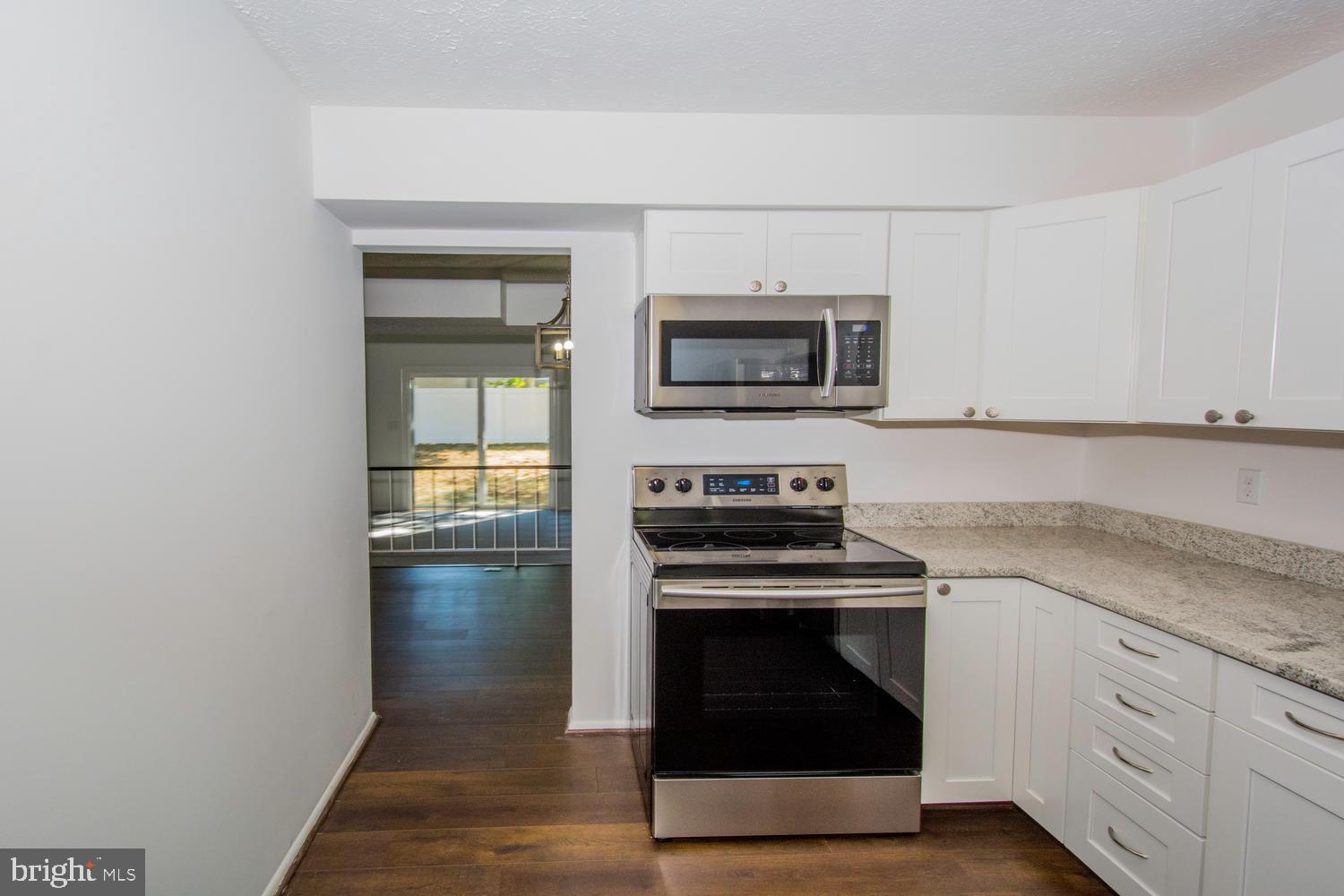 CARROLLTON MANOR - Residential