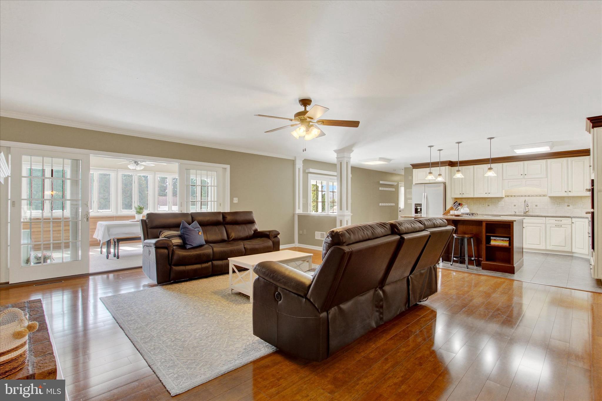 SOUTH POINTE - Residential