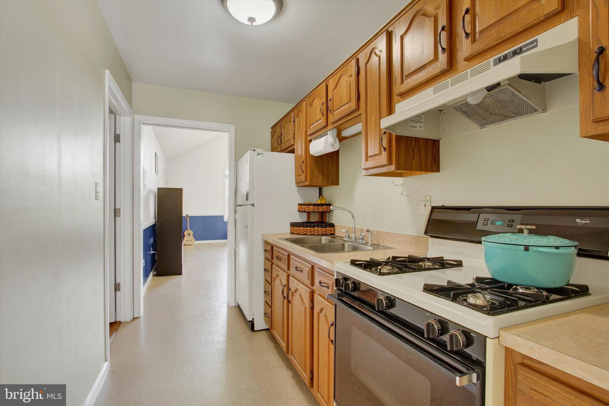 SOUTH POINTE - Residential