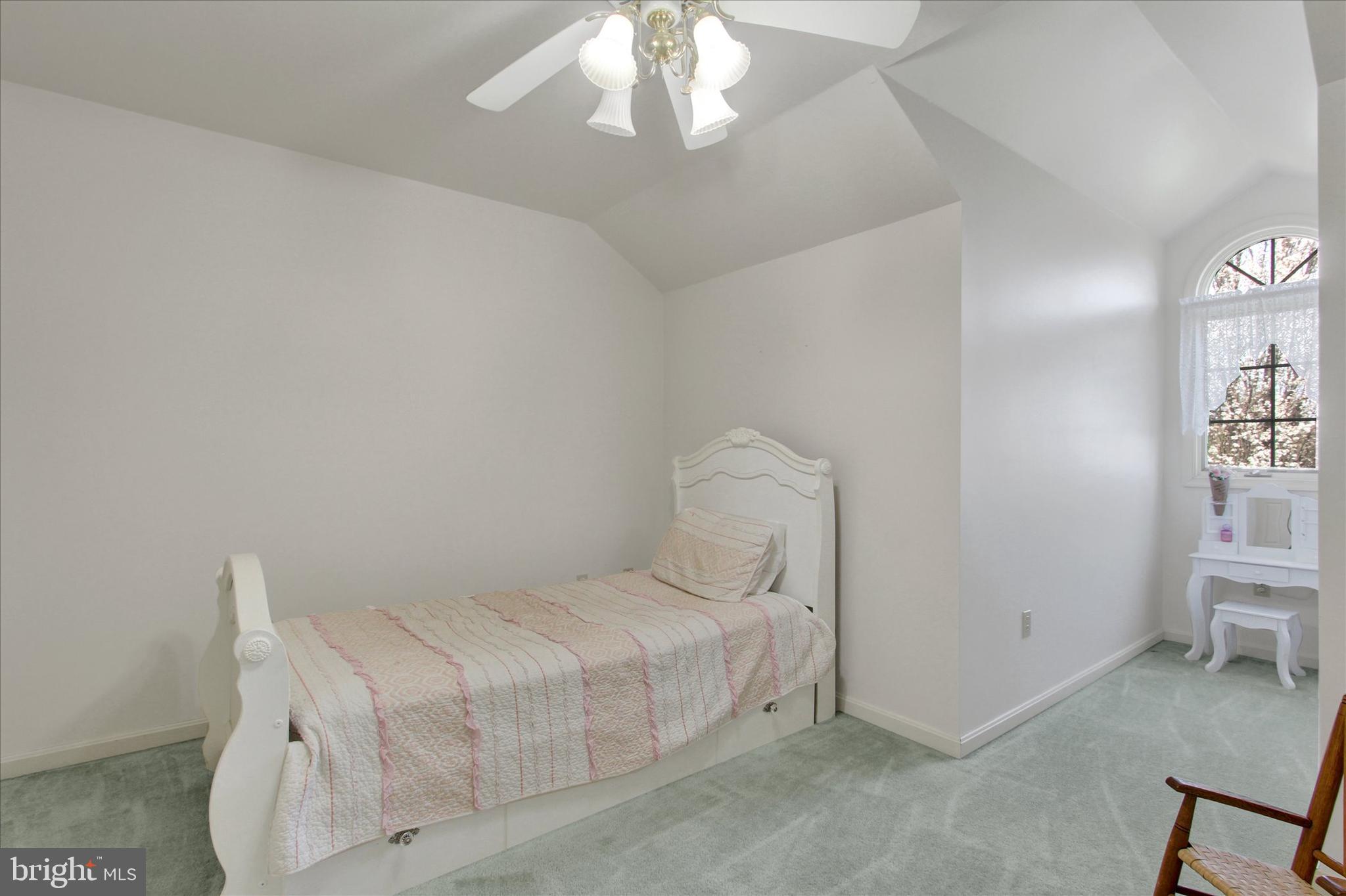 SOUTH POINTE - Residential