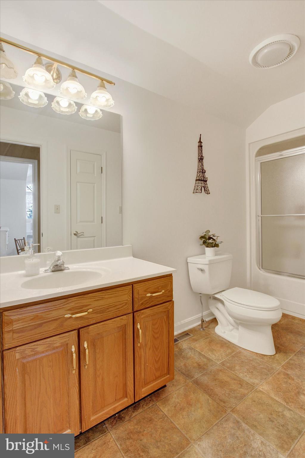 SOUTH POINTE - Residential