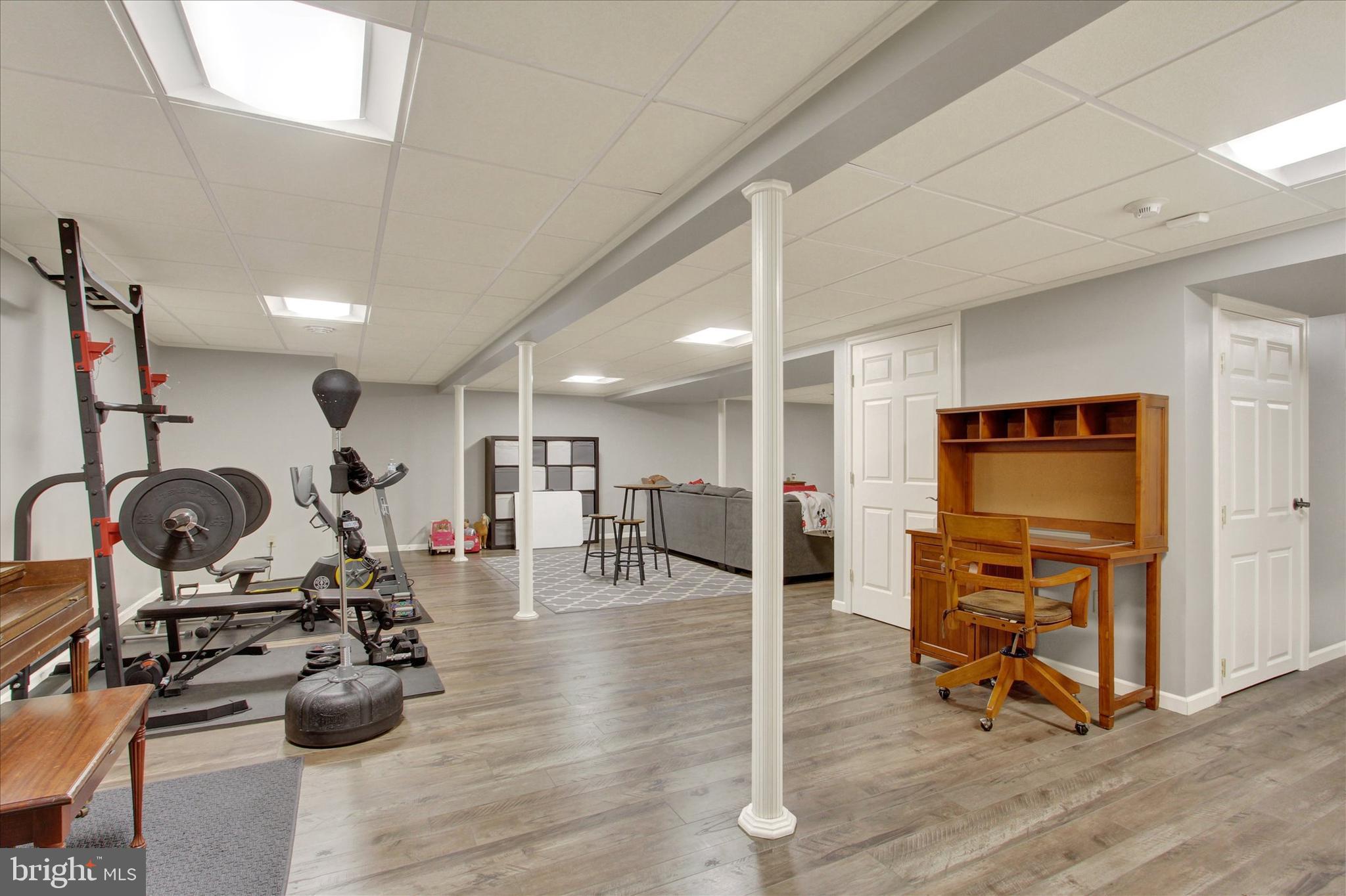 SOUTH POINTE - Residential