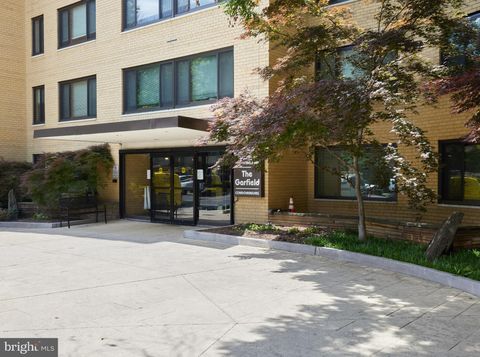 Photo of 5410 Connecticut Avenue NW #307, WASHINGTON, DC 20015 (MLS # DCDC2227052)