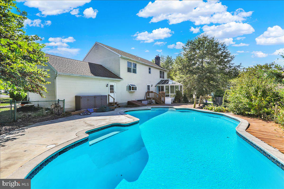 COLONY HILL - Residential