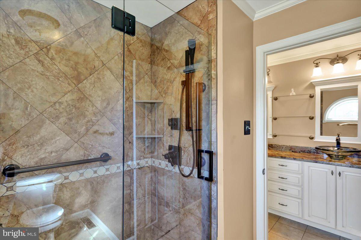 COLONY HILL - Residential