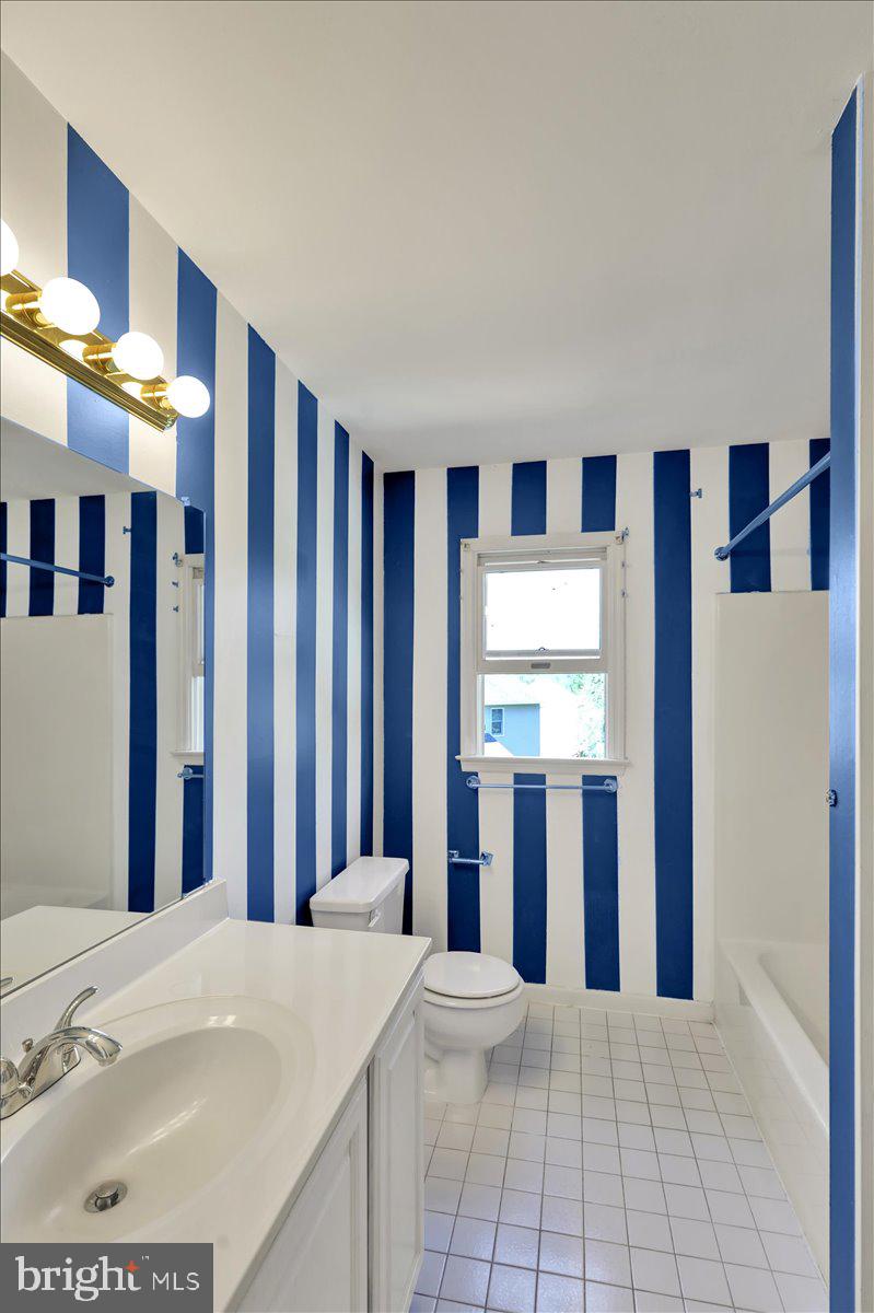 COLONY HILL - Residential