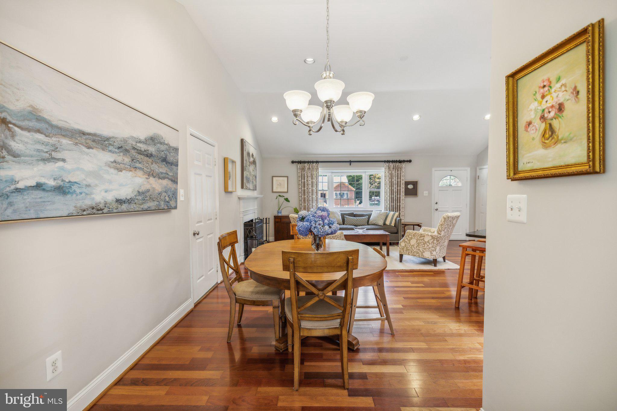 SLEEPY HOLLOW MANOR - Residential