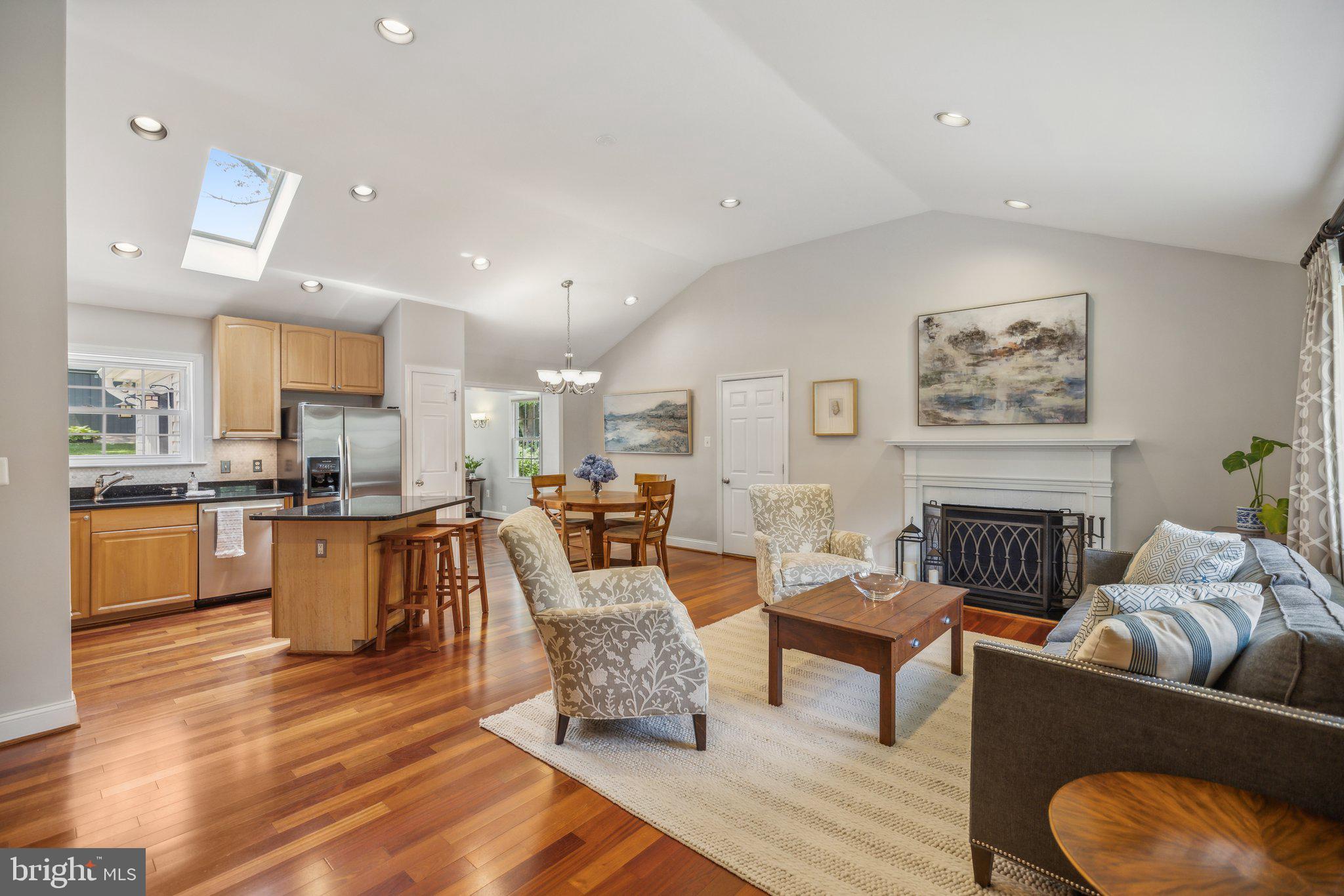 SLEEPY HOLLOW MANOR - Residential