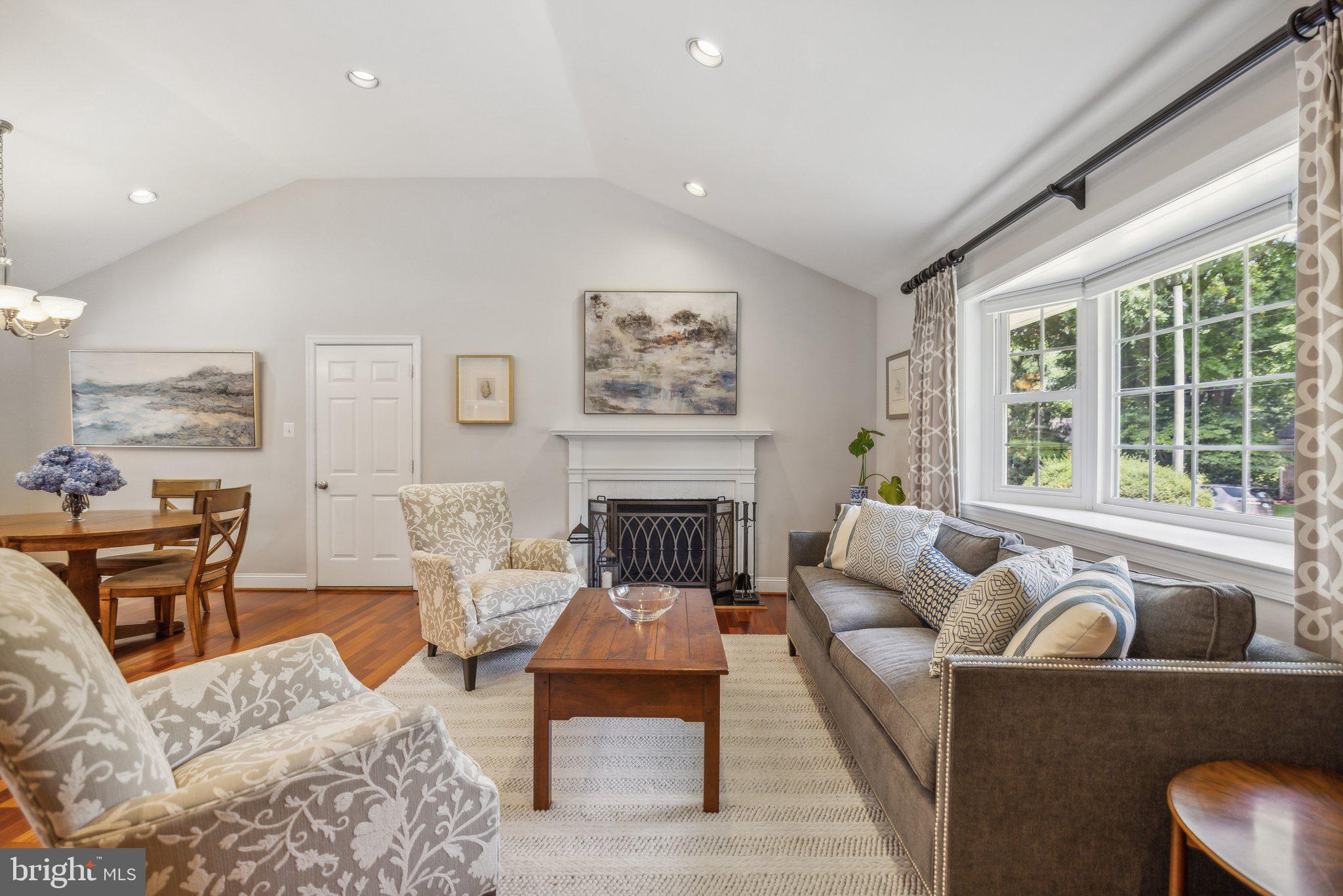 SLEEPY HOLLOW MANOR - Residential
