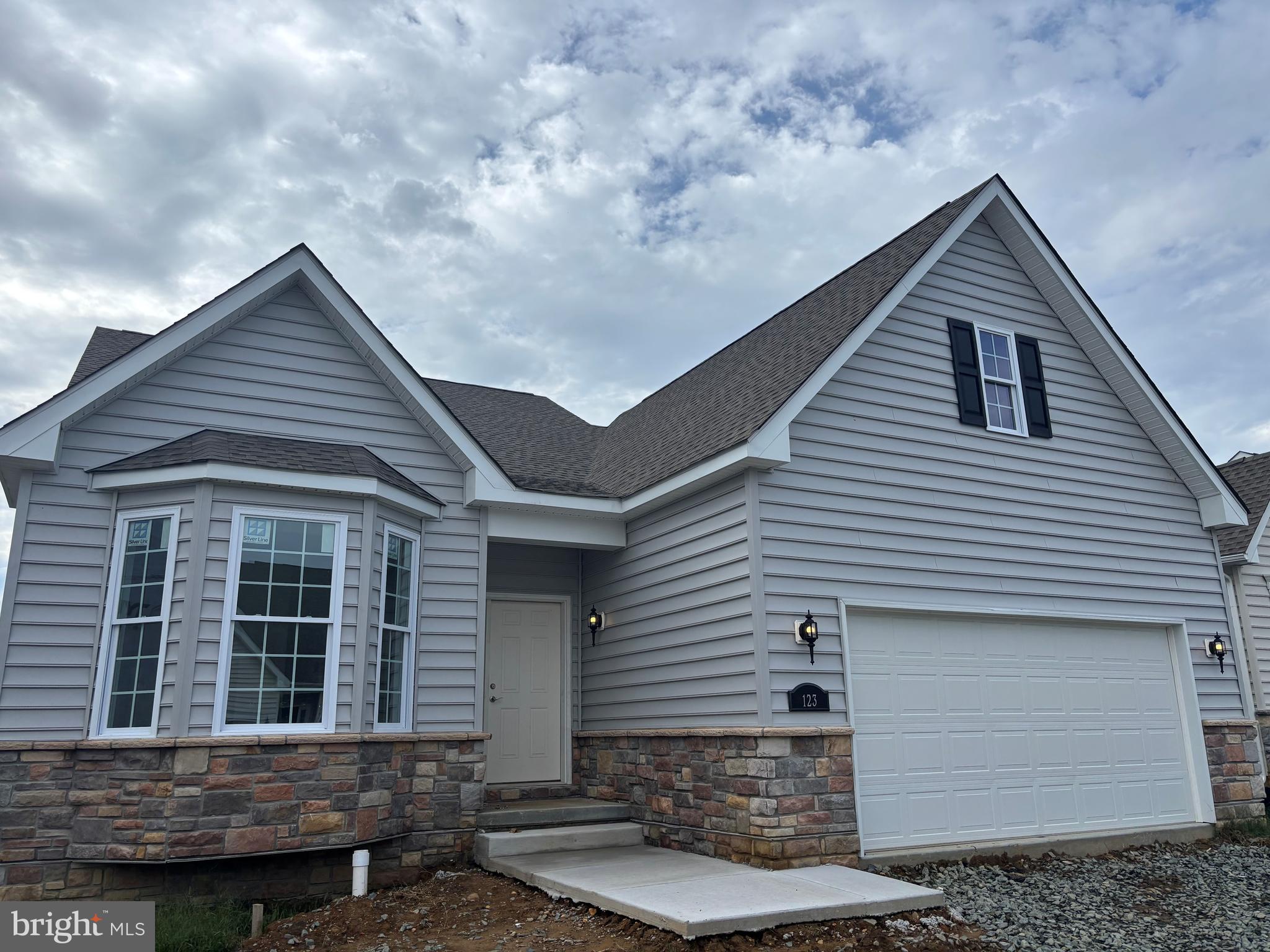 VILLAGE OF EASTRIDGE - Residential