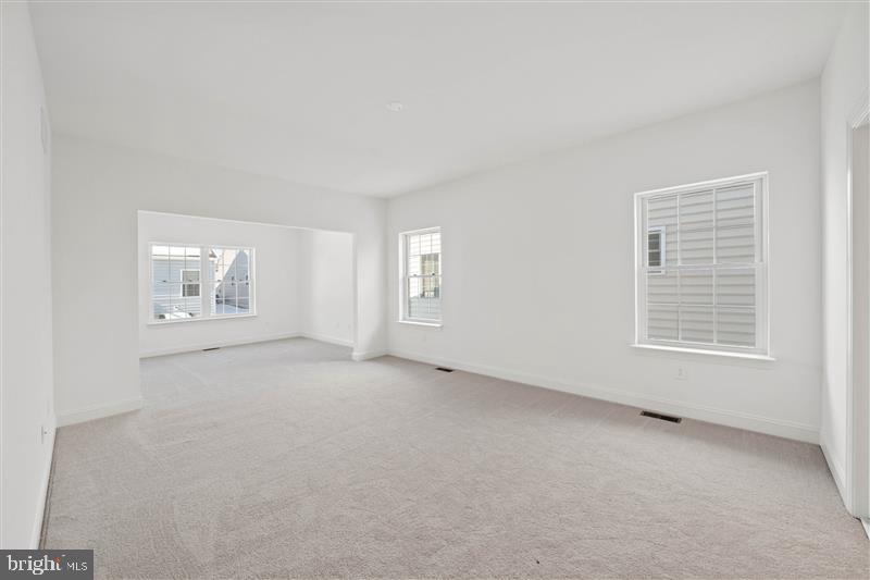 VILLAGE OF EASTRIDGE - Residential