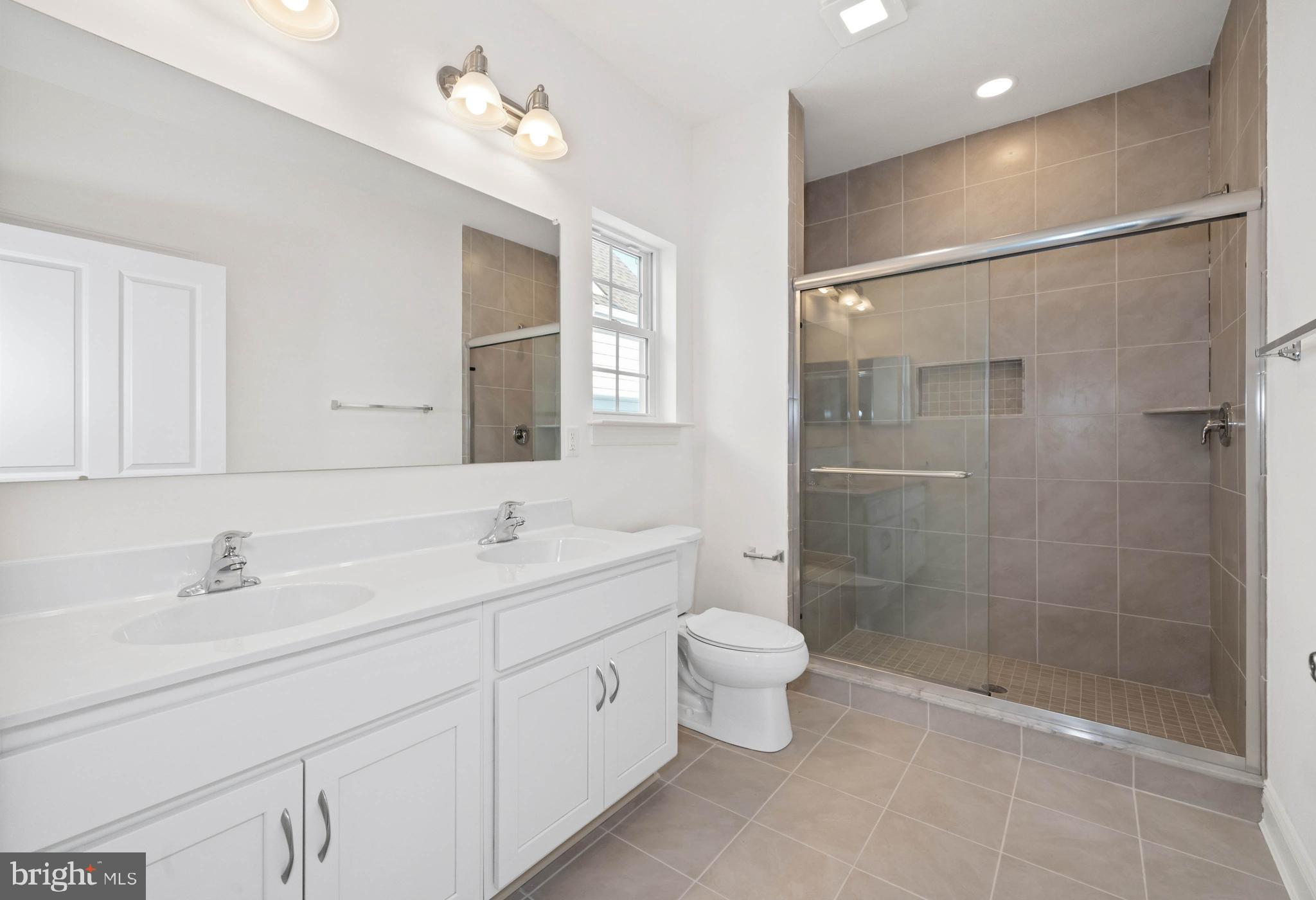 VILLAGE OF EASTRIDGE - Residential