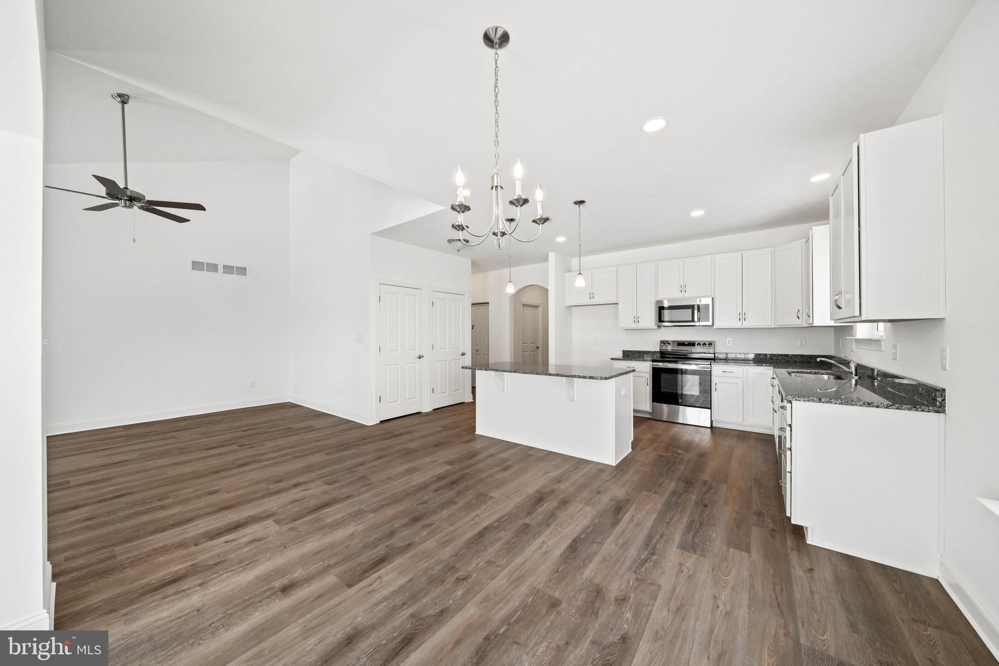 VILLAGE OF EASTRIDGE - Residential