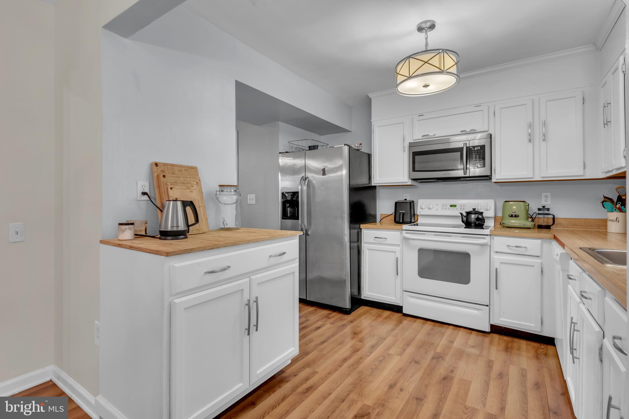 3102 GIDEON COURT