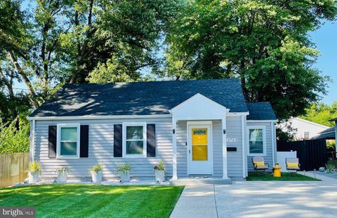 Photo of 2723 Randolph Road, SILVER SPRING, MD 20902 (MLS # MDMC2212278)
