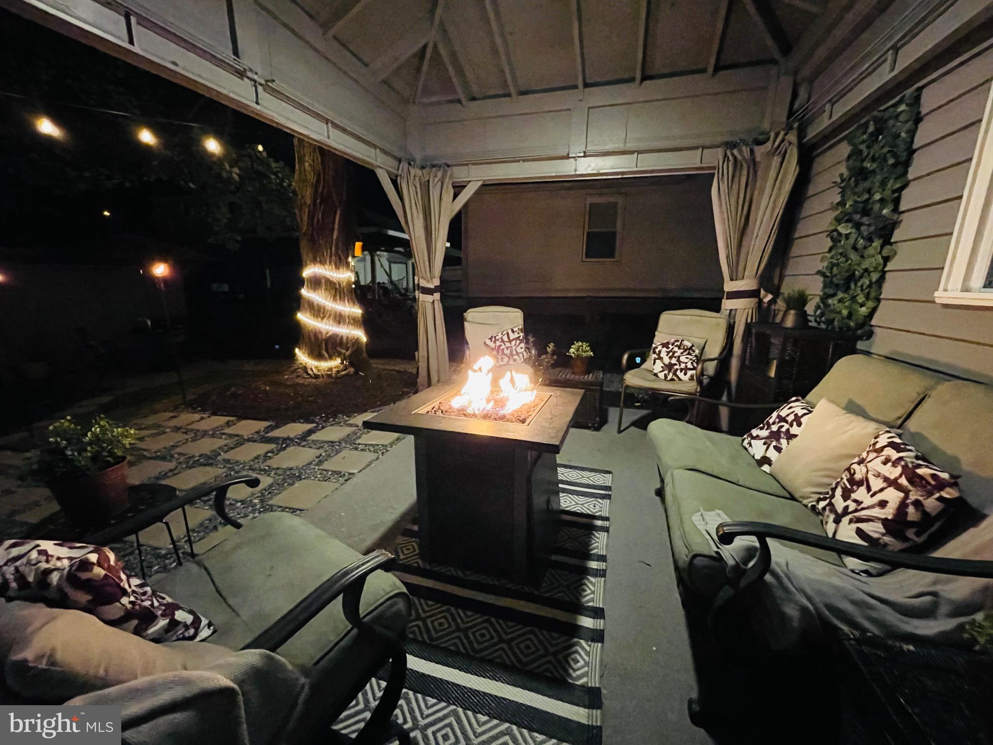 GLENMONT VILLAGE - Residential