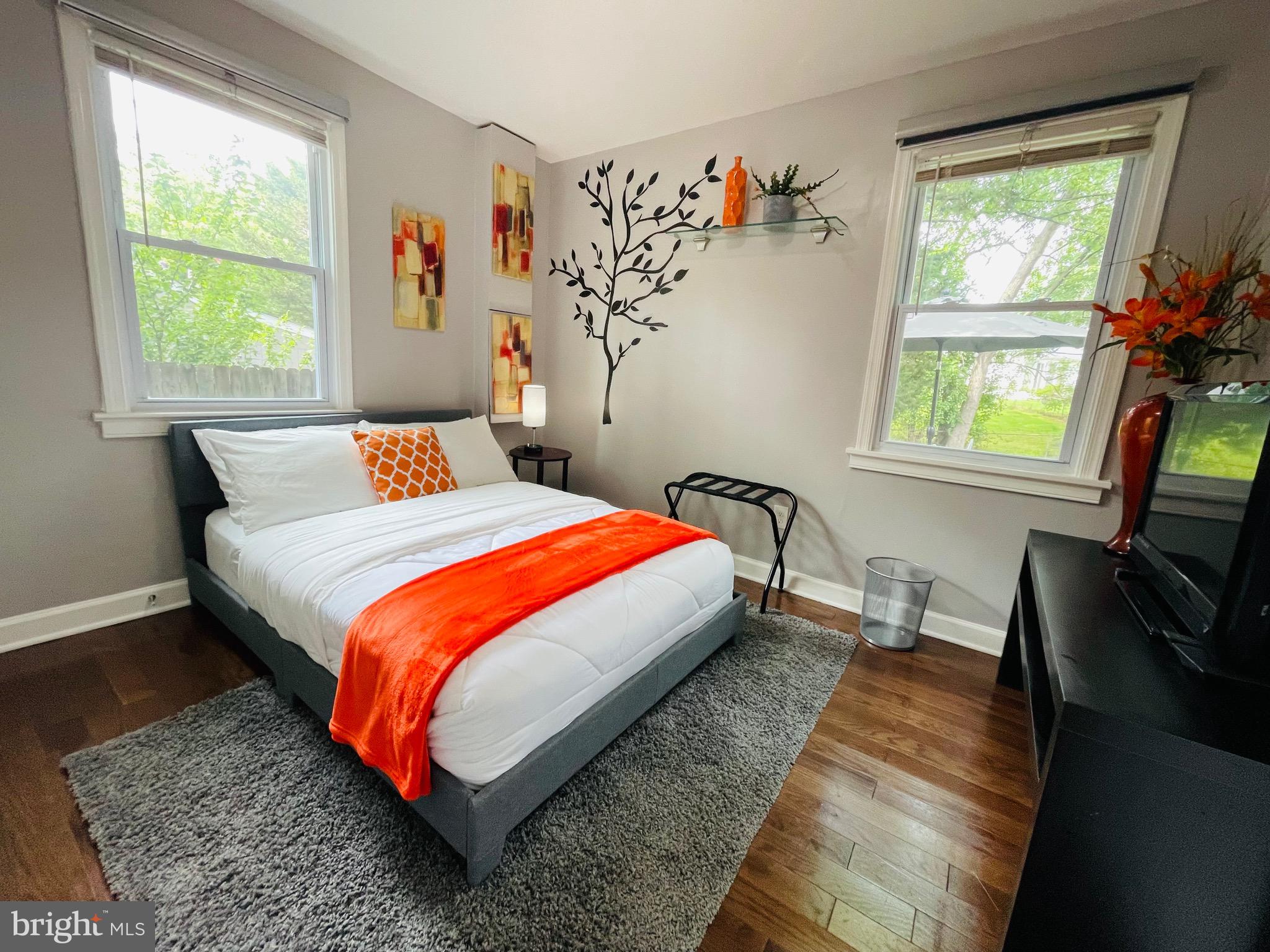 GLENMONT VILLAGE - Residential